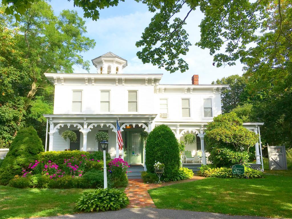 Quintessentials Bed And Breakfast And Spa East Marion Esterno foto