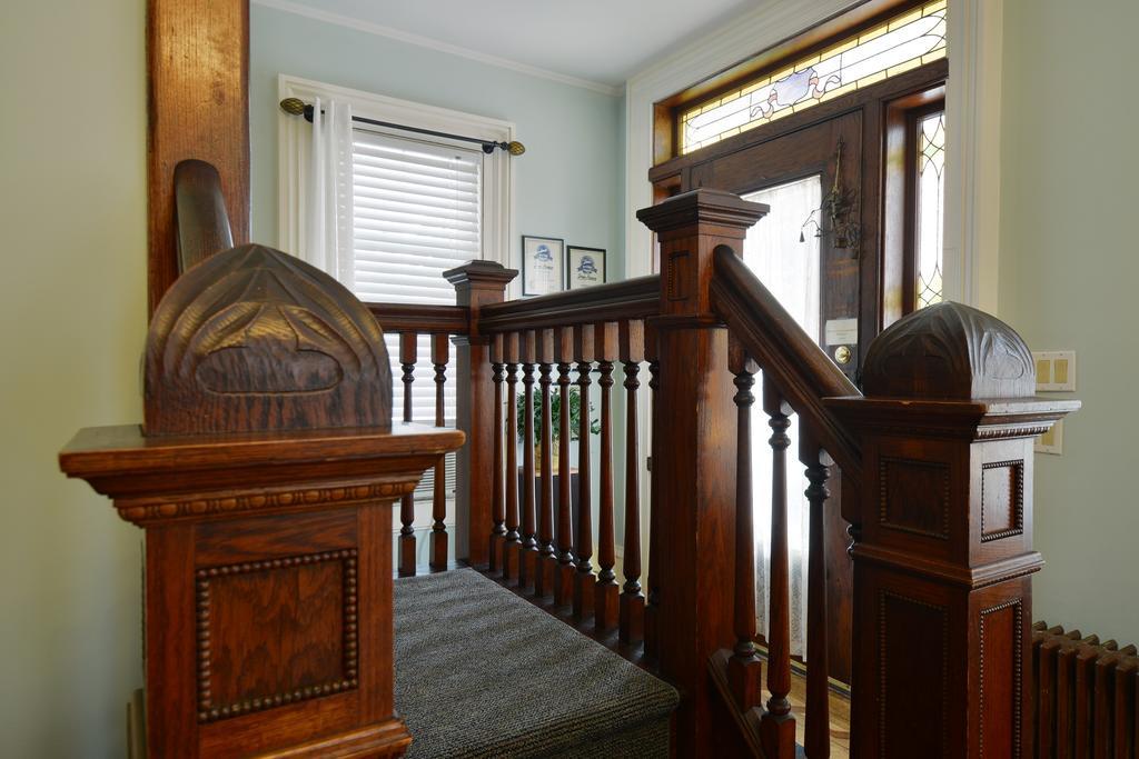 Quintessentials Bed And Breakfast And Spa East Marion Esterno foto